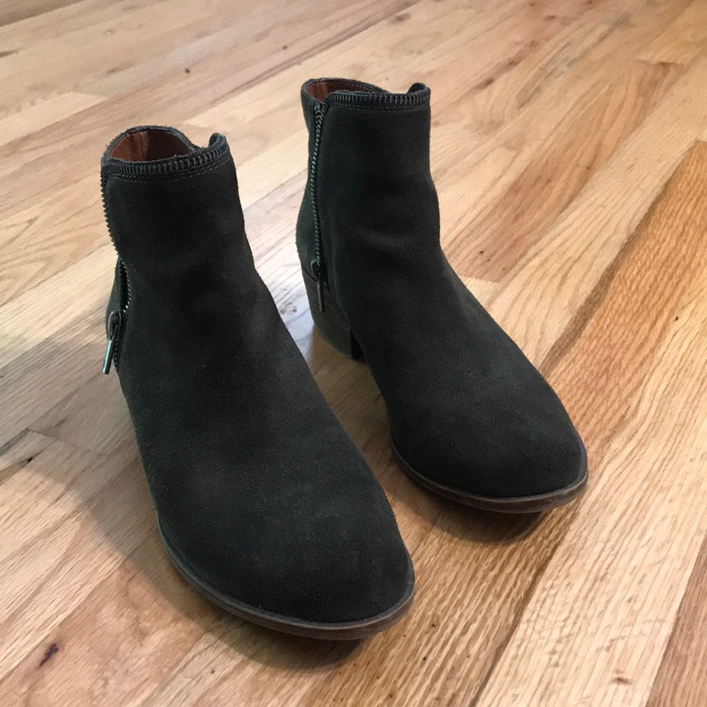 Lucky brand bootie.